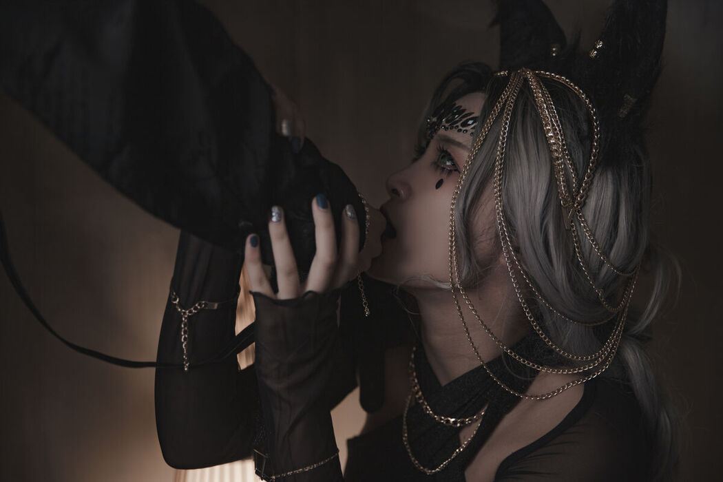 Coser@洛璃LoLiSAMA – 狼少女 狼女的调教 Part1