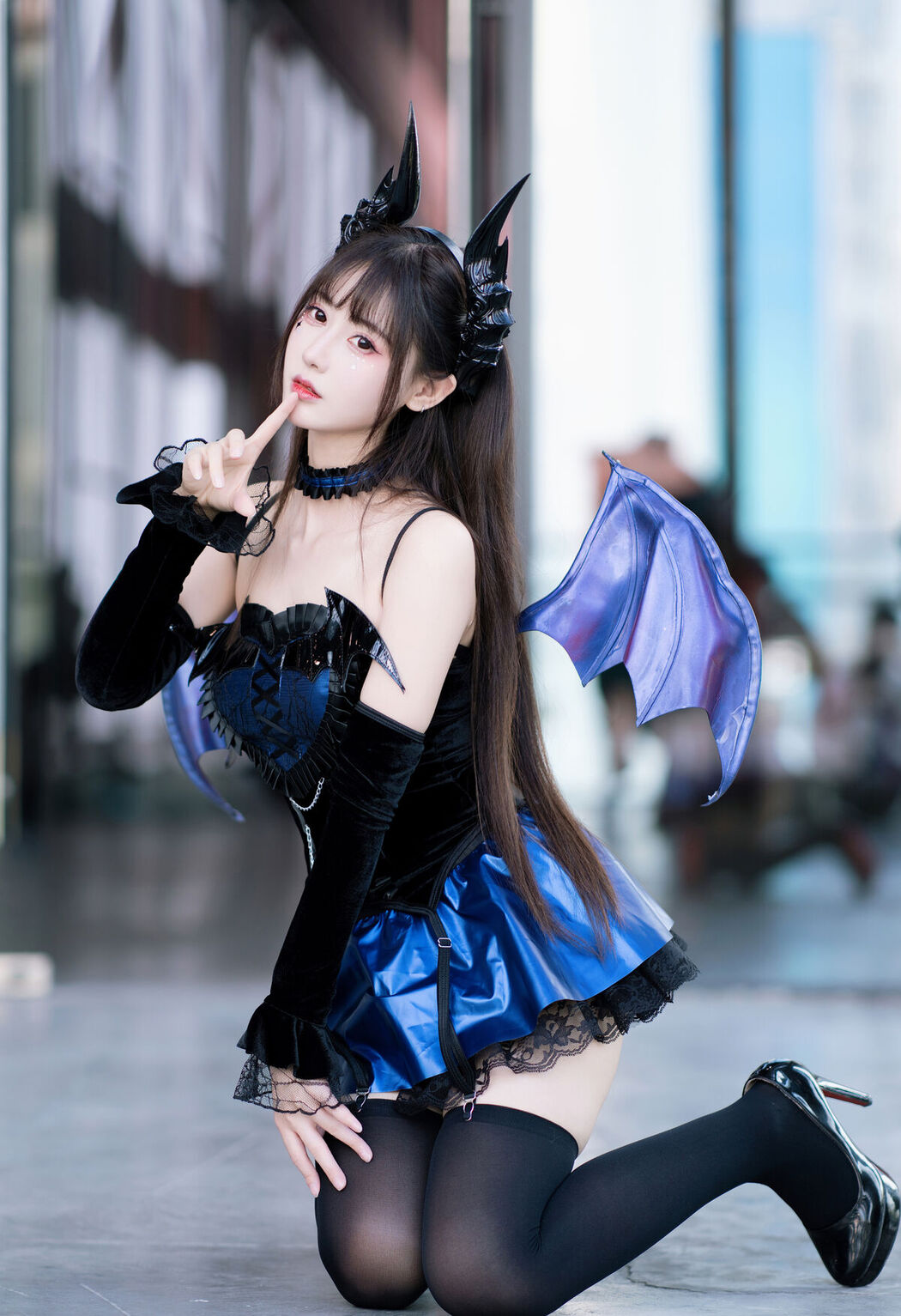 Coser@羽生三未 – 小恶魔 漫展返图