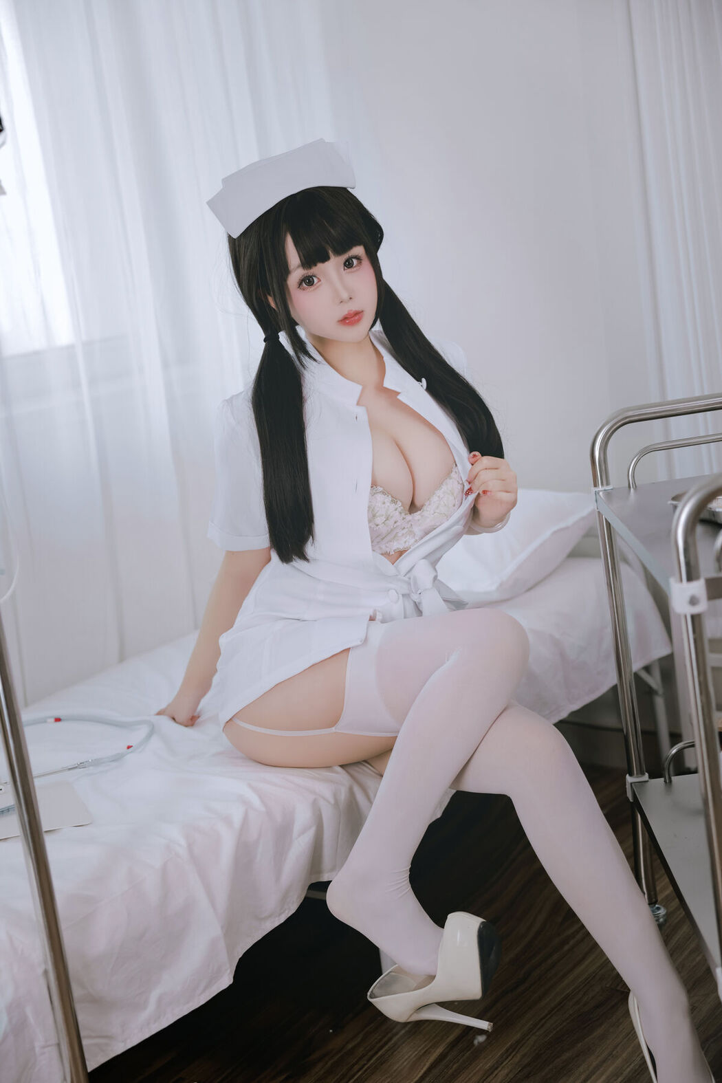 Coser@日奈娇 – 诊所护士 Part2