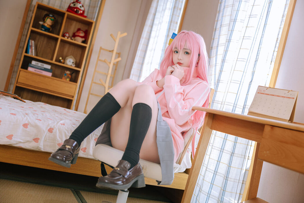 Coser@日奈娇 – 小孤独 Part1