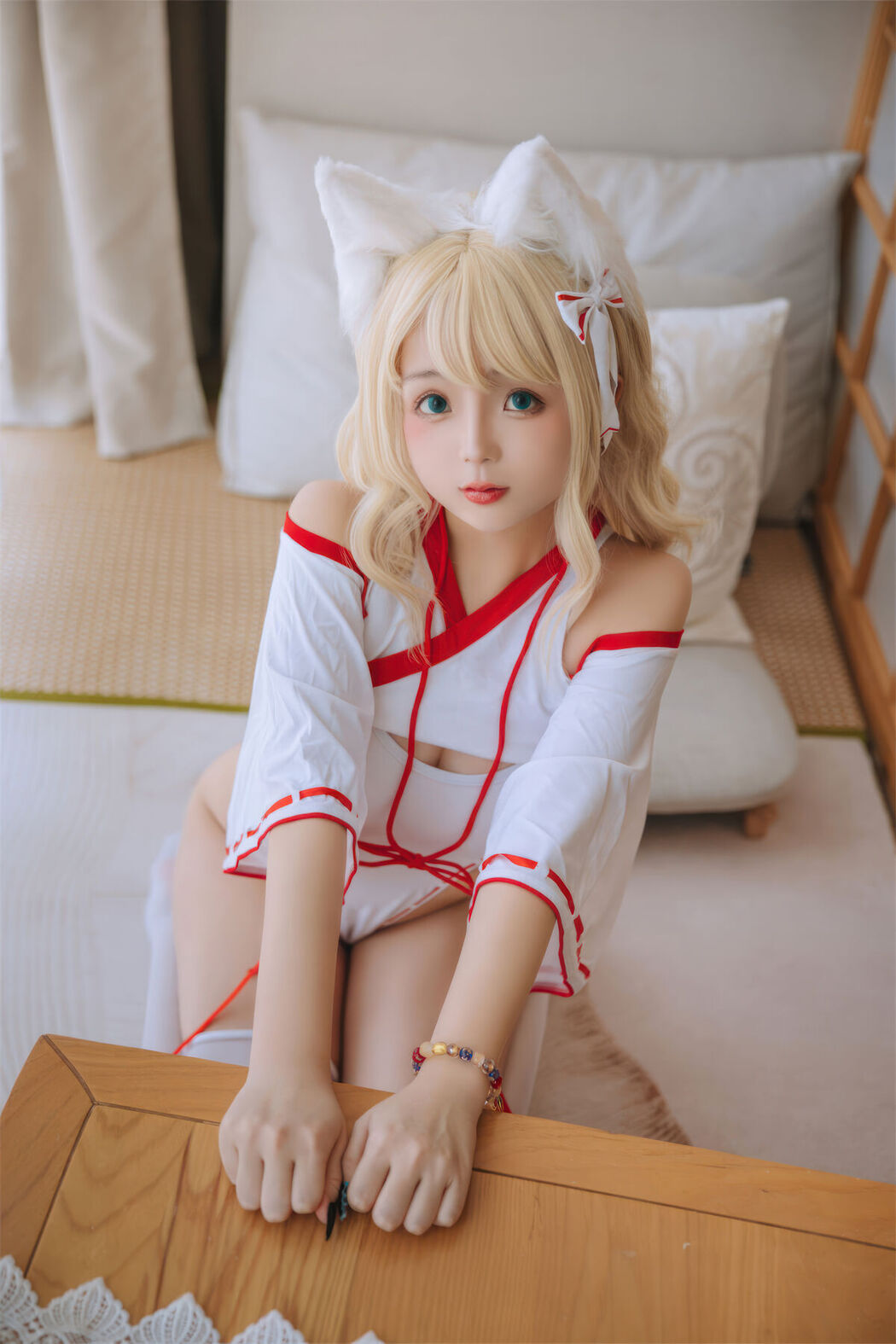 Coser@日奈娇 – 小狐狸巫女