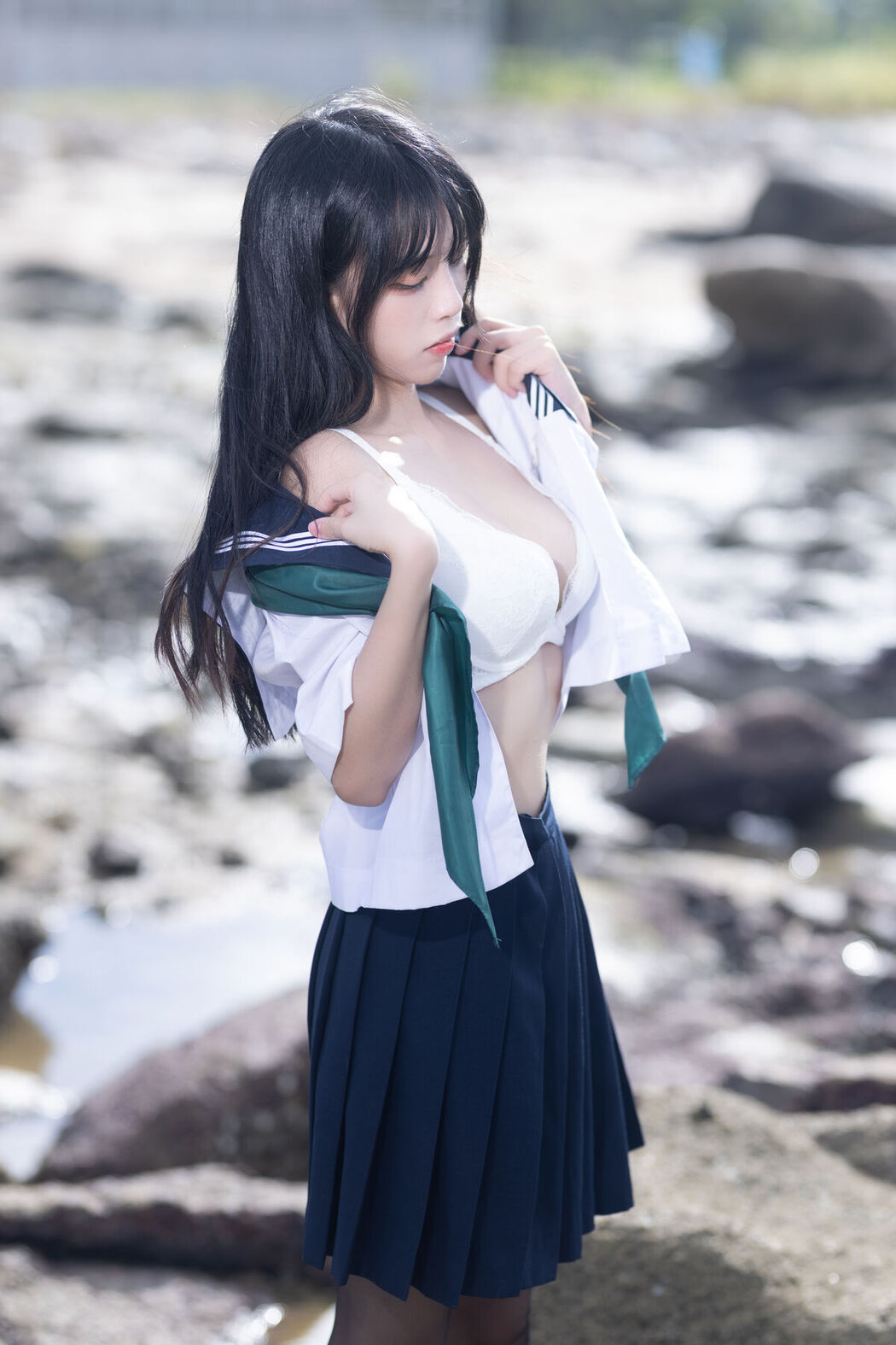 Coser@不呆猫 And 三無人型 – 水手服百合黑丝