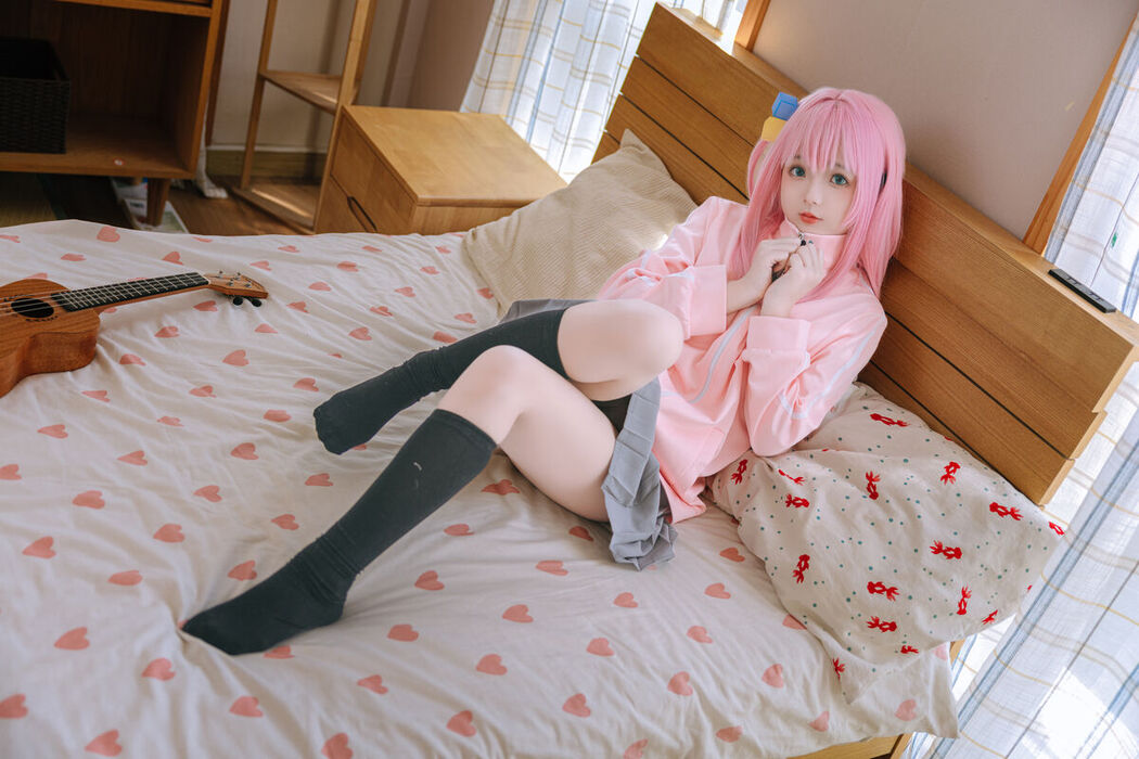 Coser@日奈娇 – 小孤独 Part1