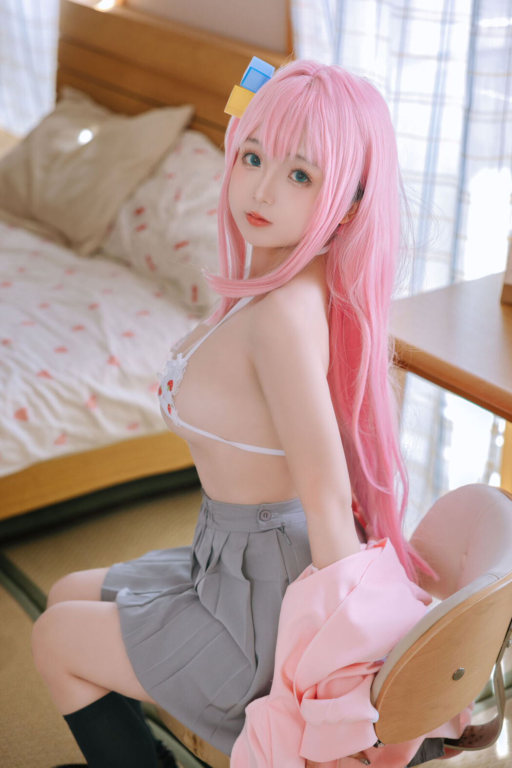 Coser@日奈娇 – 小孤独 Part1