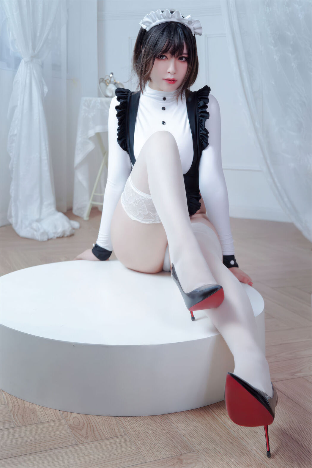 Coser@半半子 – 纯白女仆