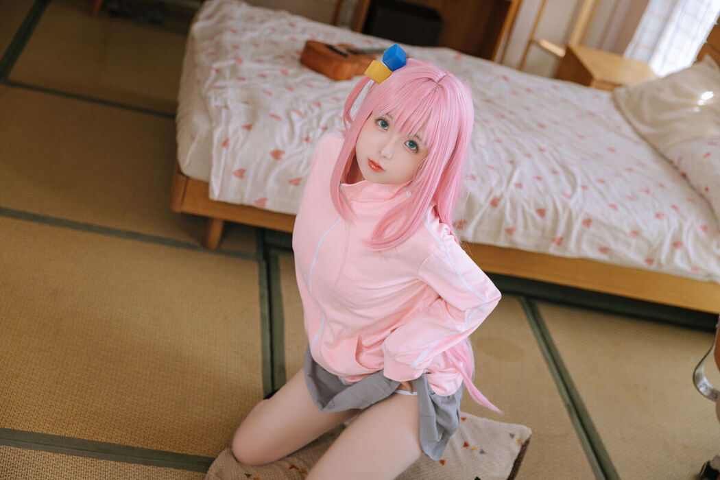 Coser@日奈娇 – 小孤独 Part1