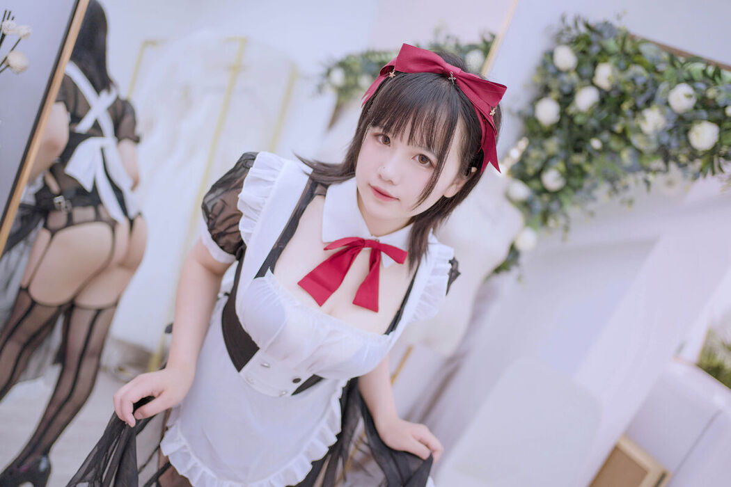 Coser@阿半今天很开心 – 透明女仆
