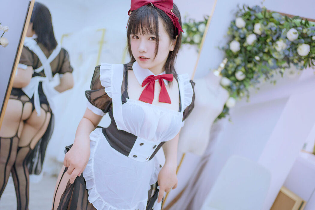 Coser@阿半今天很开心 – 透明女仆
