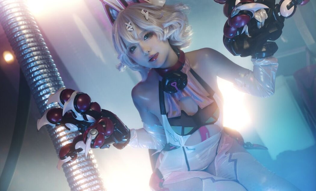 Coser@发条少女 迷之呆梨 – 緋猁