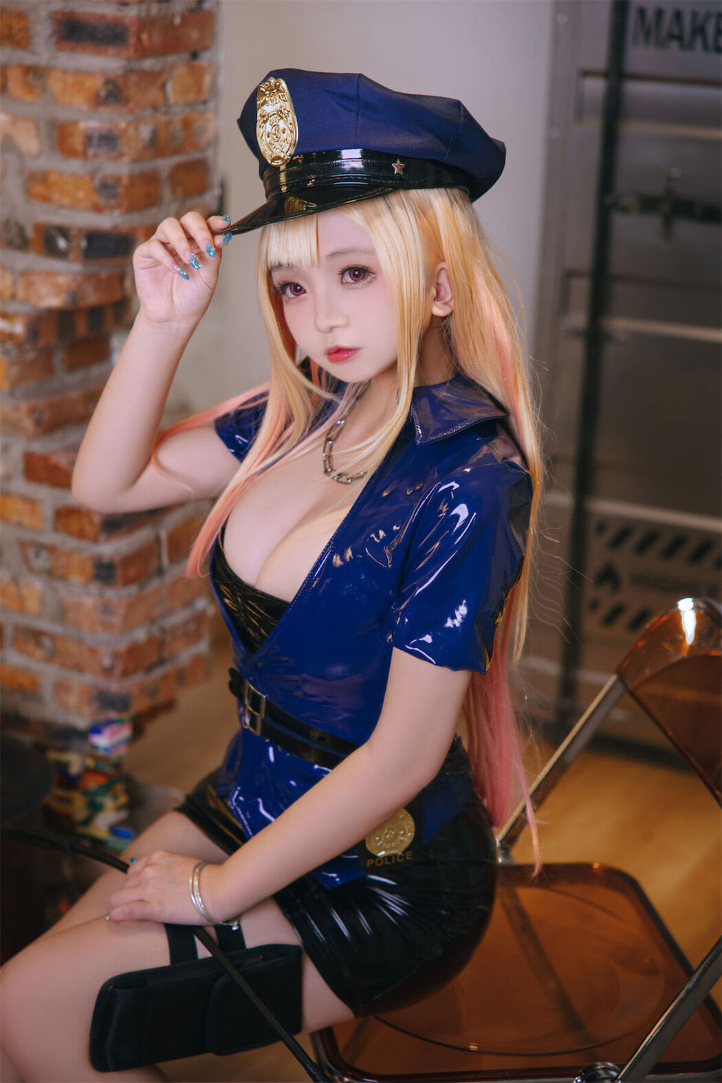 Coser@日奈娇 – 喜多川海梦女警