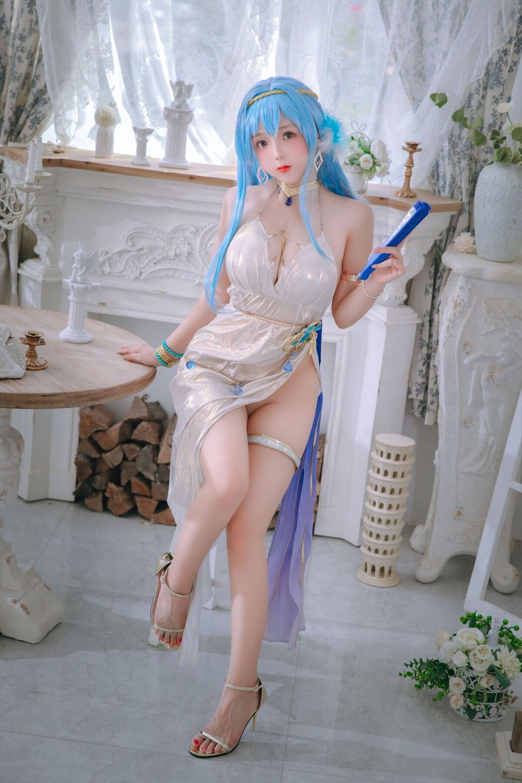 Coser@日奈娇 – 海伦礼服