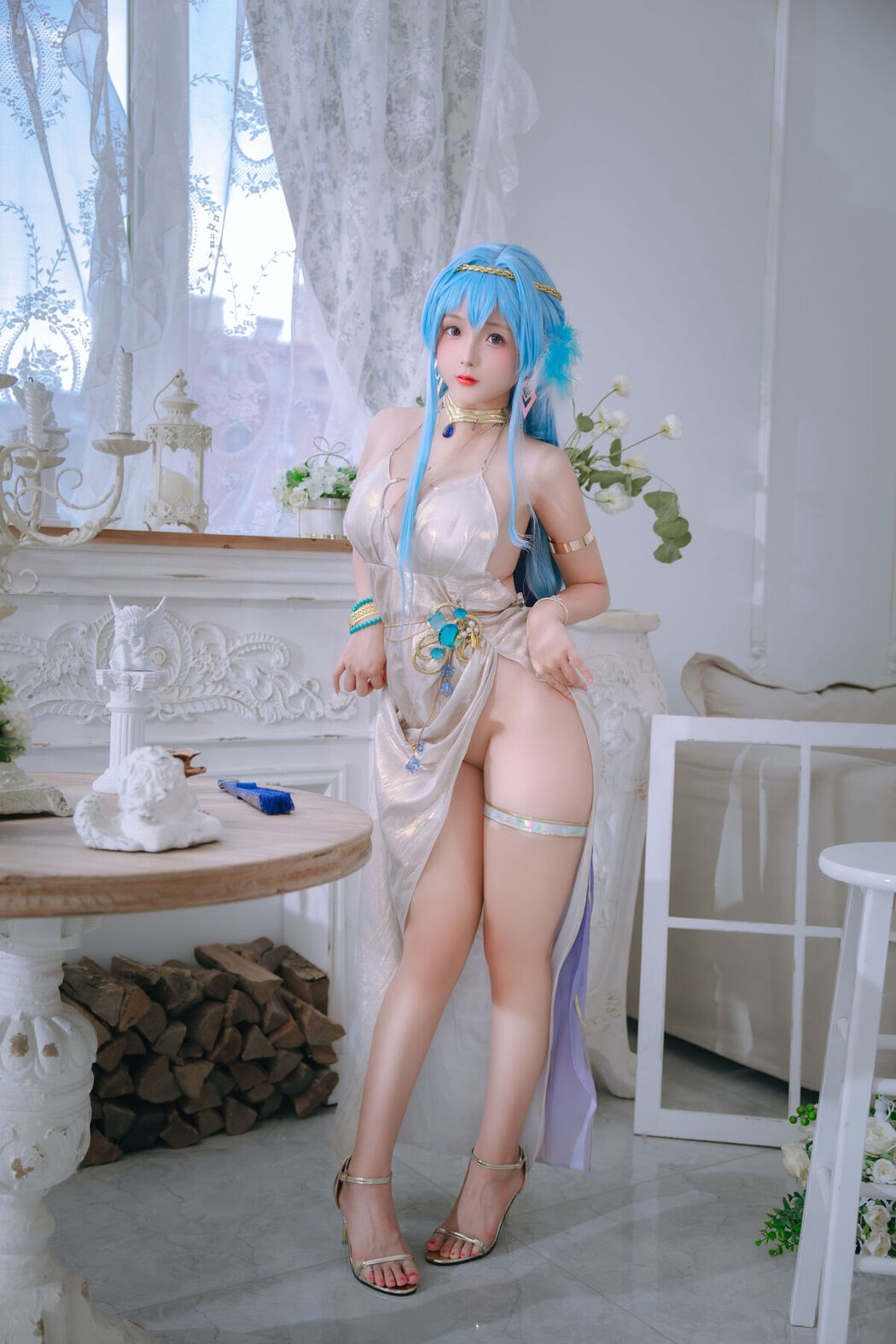 Coser@日奈娇 – 海伦礼服