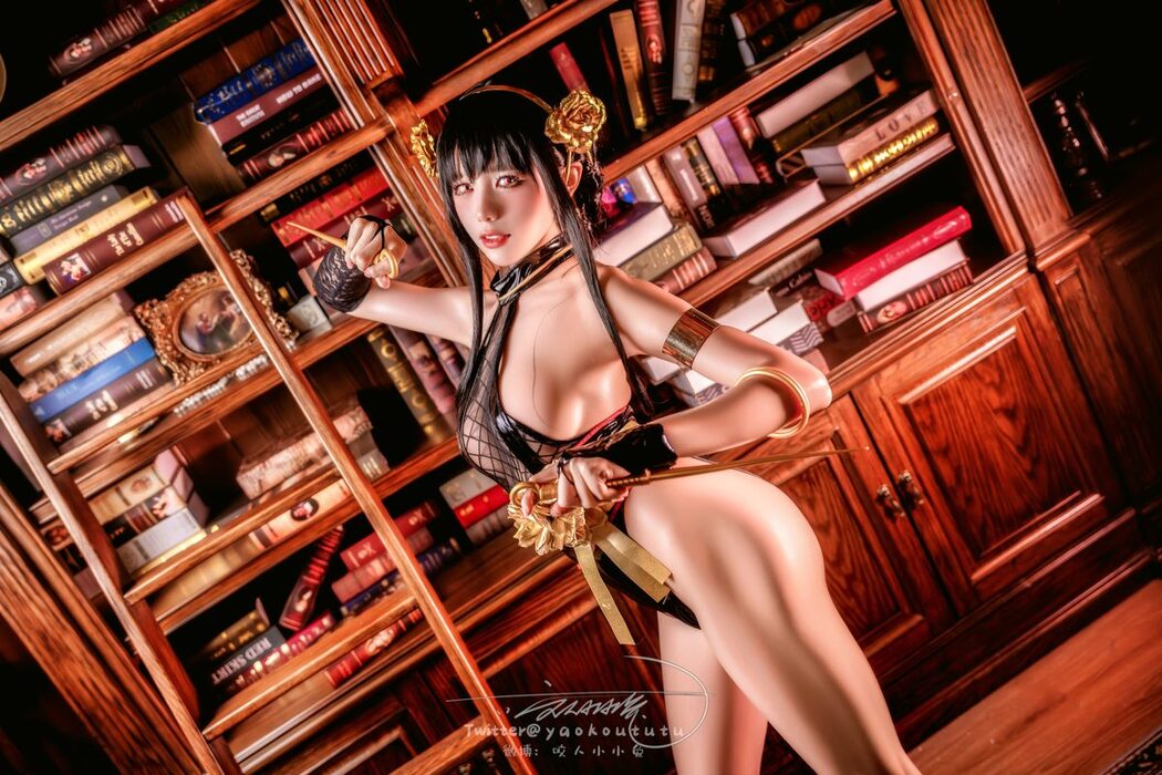 Coser@黏黏团子兔 – 约尔太太
