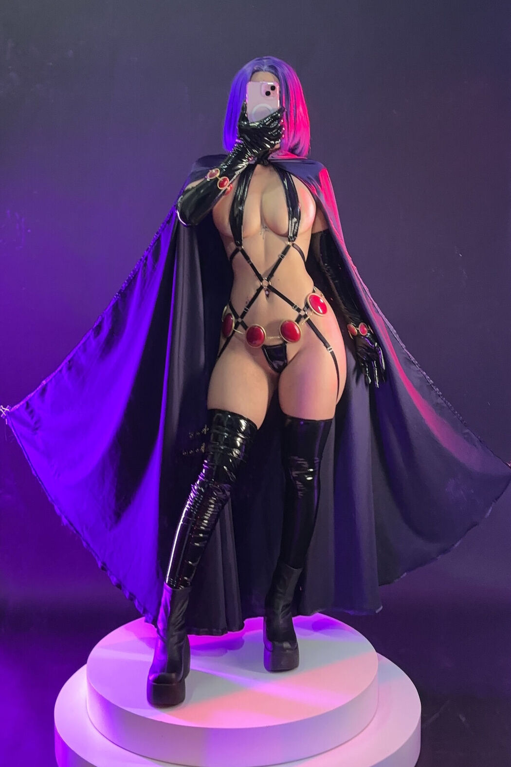 Coser@UmekoJ – Raven Latex Lingerie Part2