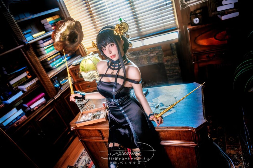 Coser@黏黏团子兔 – 约尔太太