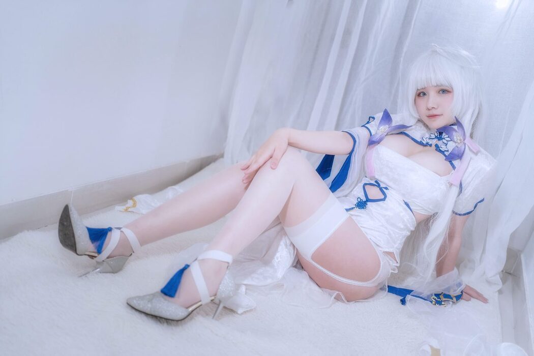 Coser@阿半今天很开心 – 光辉四散