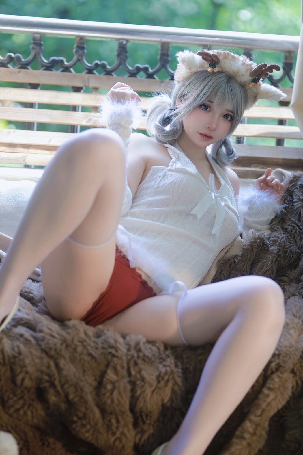 Coser@疯猫ss – 圣诞特典And白色毛衣 Part2