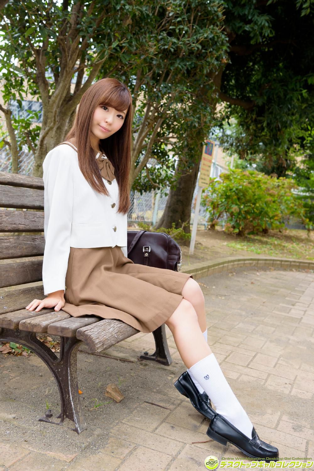 Yui Ko Hyuga "The New Star of グラビア界☆Looking forward to the appearance of a beautiful beauty in uniform" [DGC]