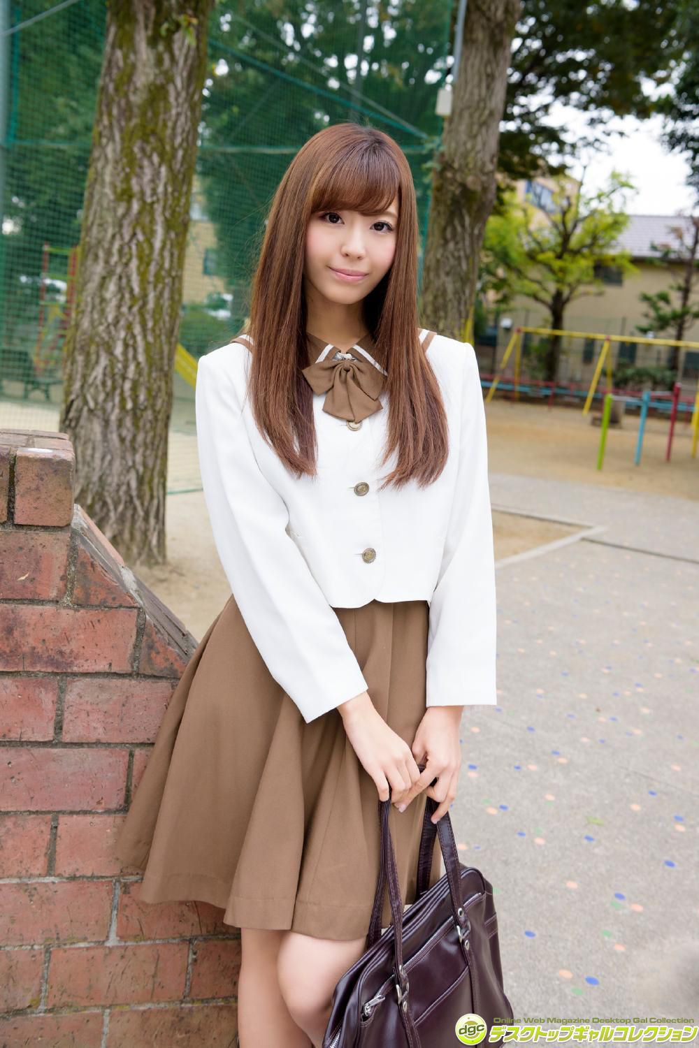 Yui Ko Hyuga "The New Star of グラビア界☆Looking forward to the appearance of a beautiful beauty in uniform" [DGC]