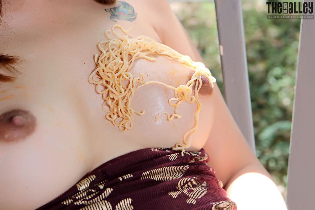 [The Black Alley] Mayrita VIP Zone Set.P02