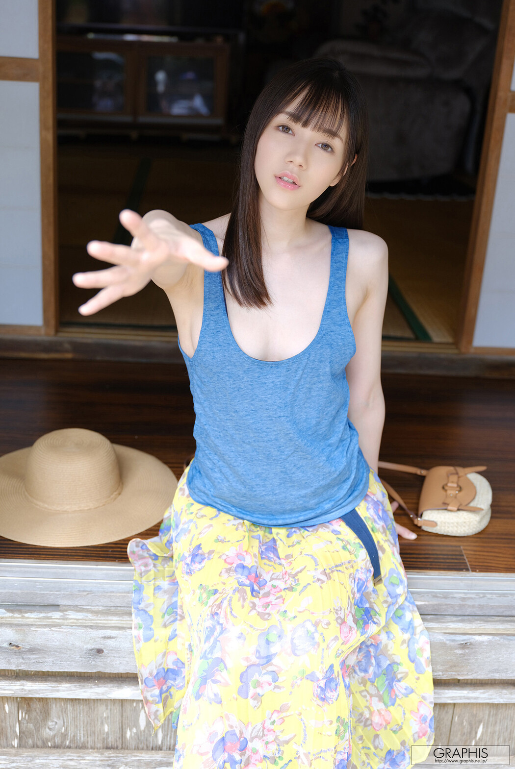 Remu Suzumori 涼森れむ, [Graphis] Gals 「CRAZY ABOUT YOU!」 Vol.01