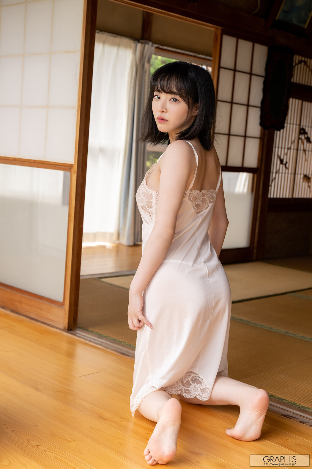 Tsubaki Sannomiya 三宮つばき, [Graphis] Gals 『Passionate Gaze』 Vol.05 Cover Photo