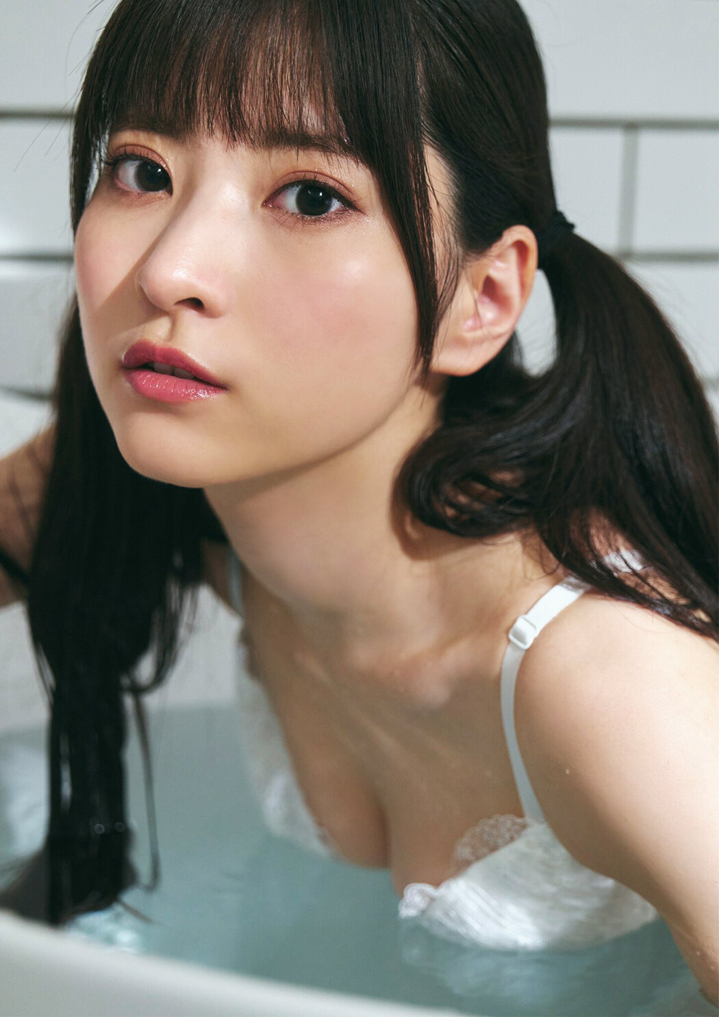 Rui Takanashi 小鳥遊るい, BRODYデジタル写真集 「春を忘れても━━」 Set.02