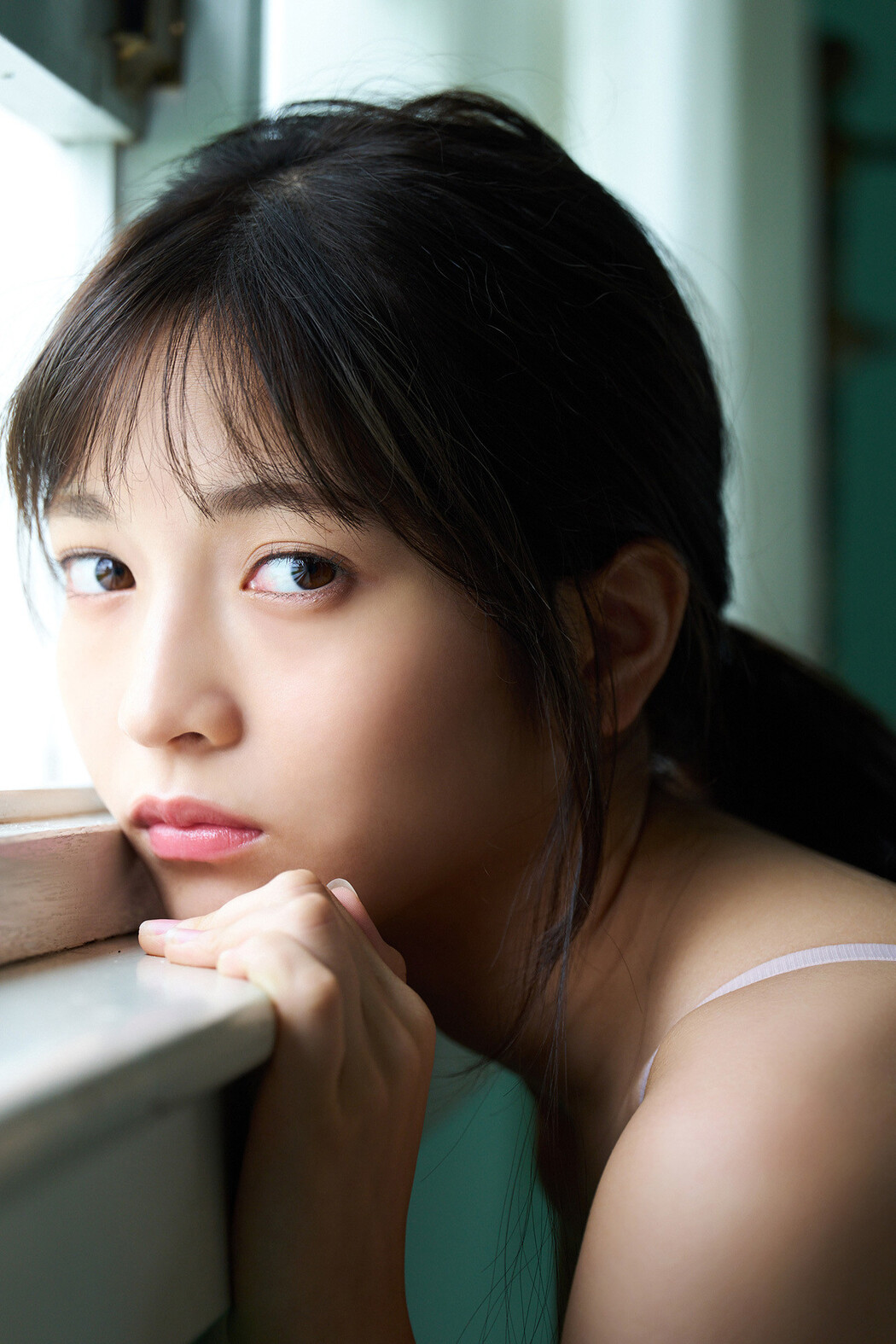 Nanako Kurosaki 黒嵜菜々子, FLASHデジタル写真集 「18歳、原石、輝く」 Set.02