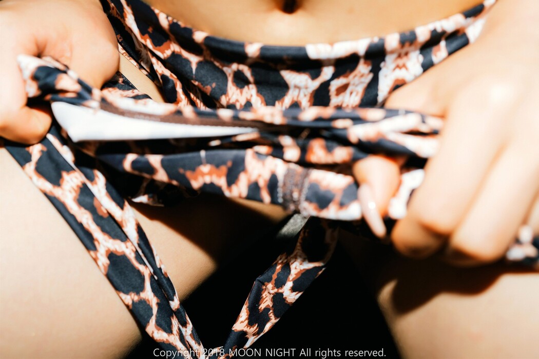 Yunjin 챌이, [Moon Night Snap] Karaoke feat. Actually Drunk