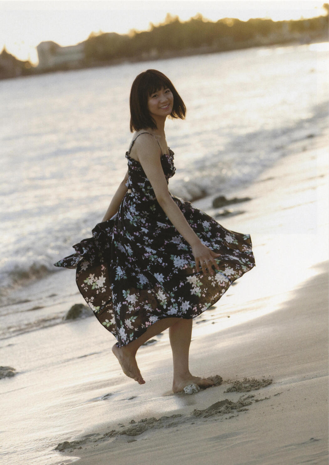 Mirei Hoshina "MIREI TOPIA" [PhotoBook]