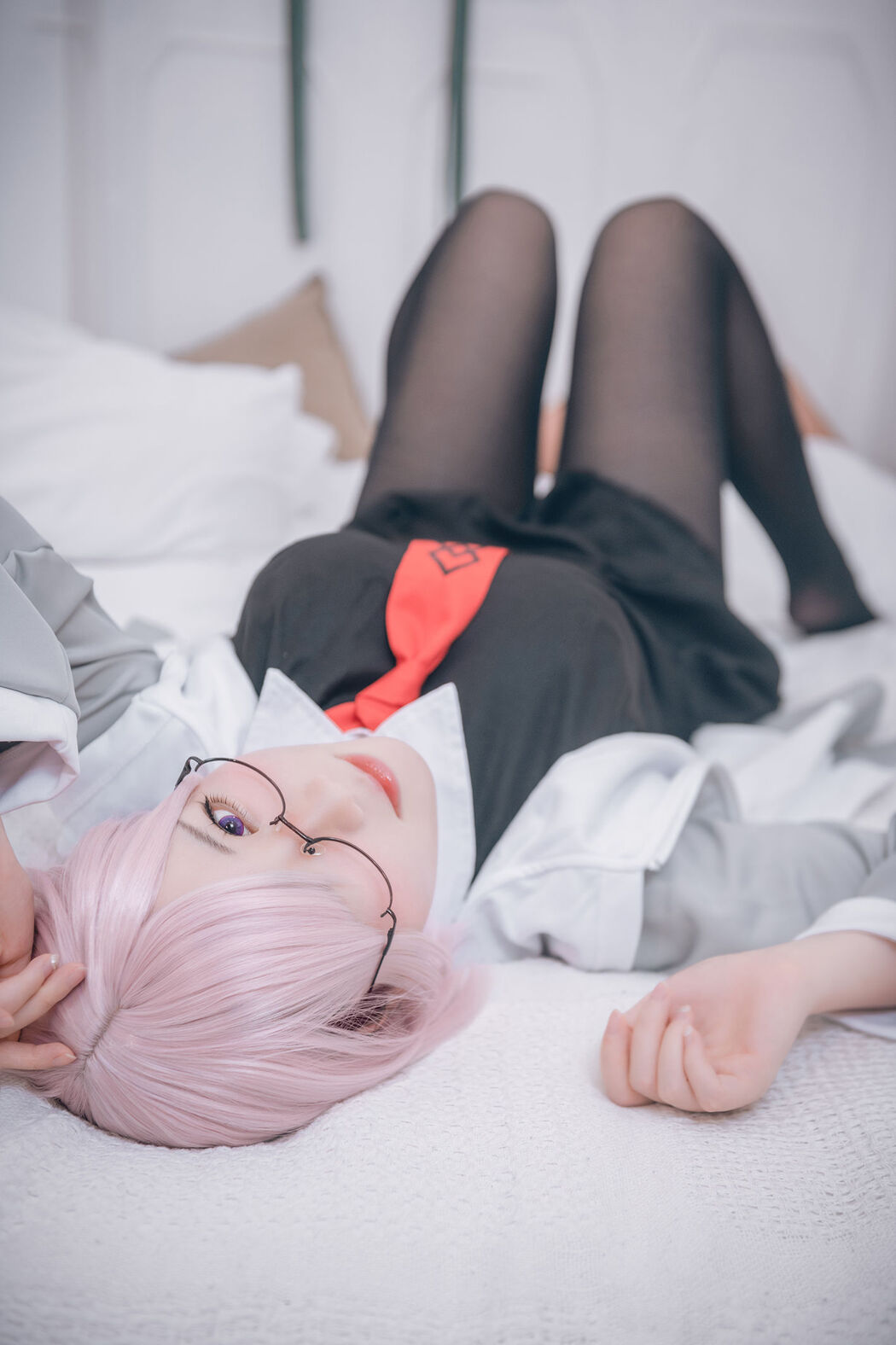 [Net Red COSER Photo] The slightly sensual cute girl is the last word - Matthew's uniform & cat under the clothes