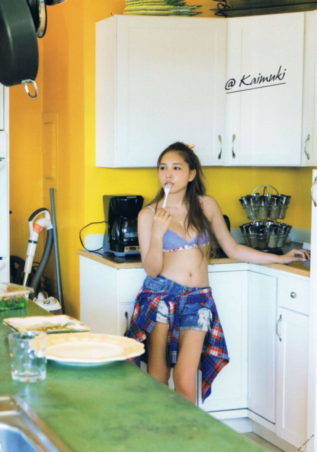 Tomomi Kasai "Burning" [PhotoBook]