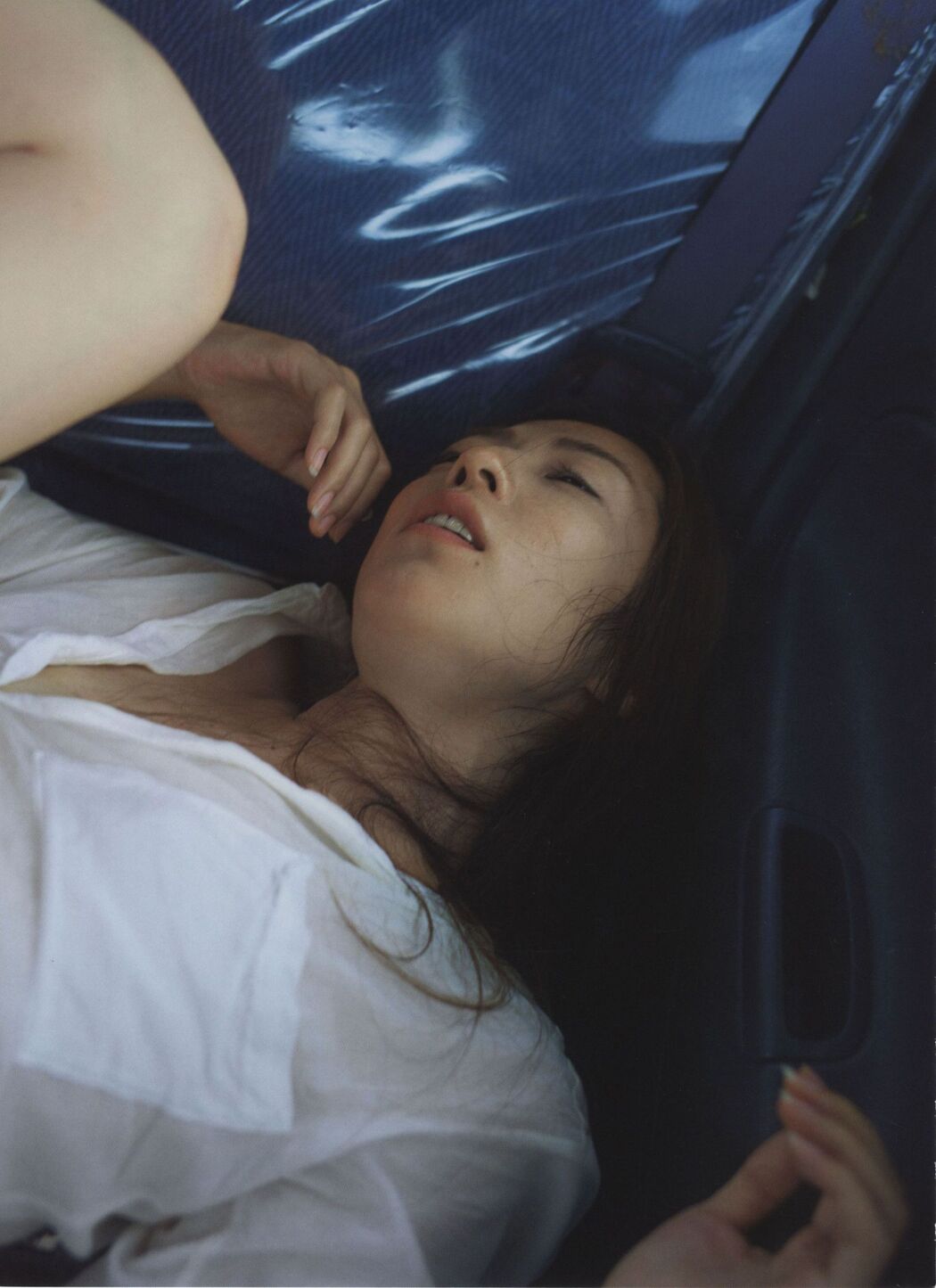 Aimi Nakamura "Lyin' Eyes" [PhotoBook]