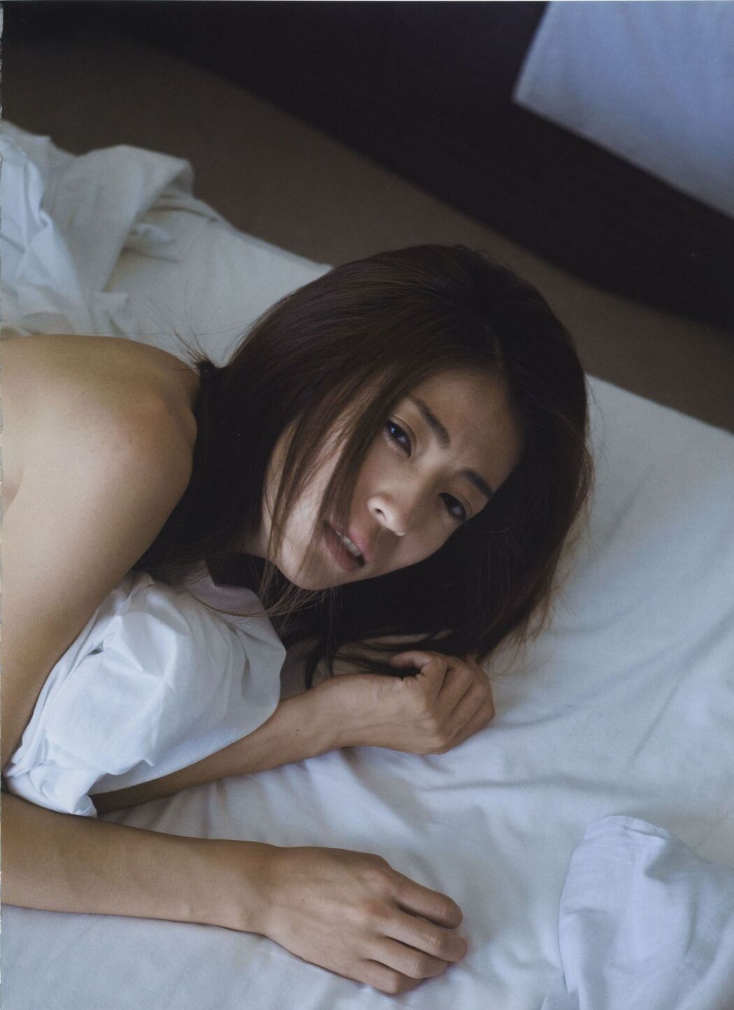 Aimi Nakamura "Lyin' Eyes" [PhotoBook]