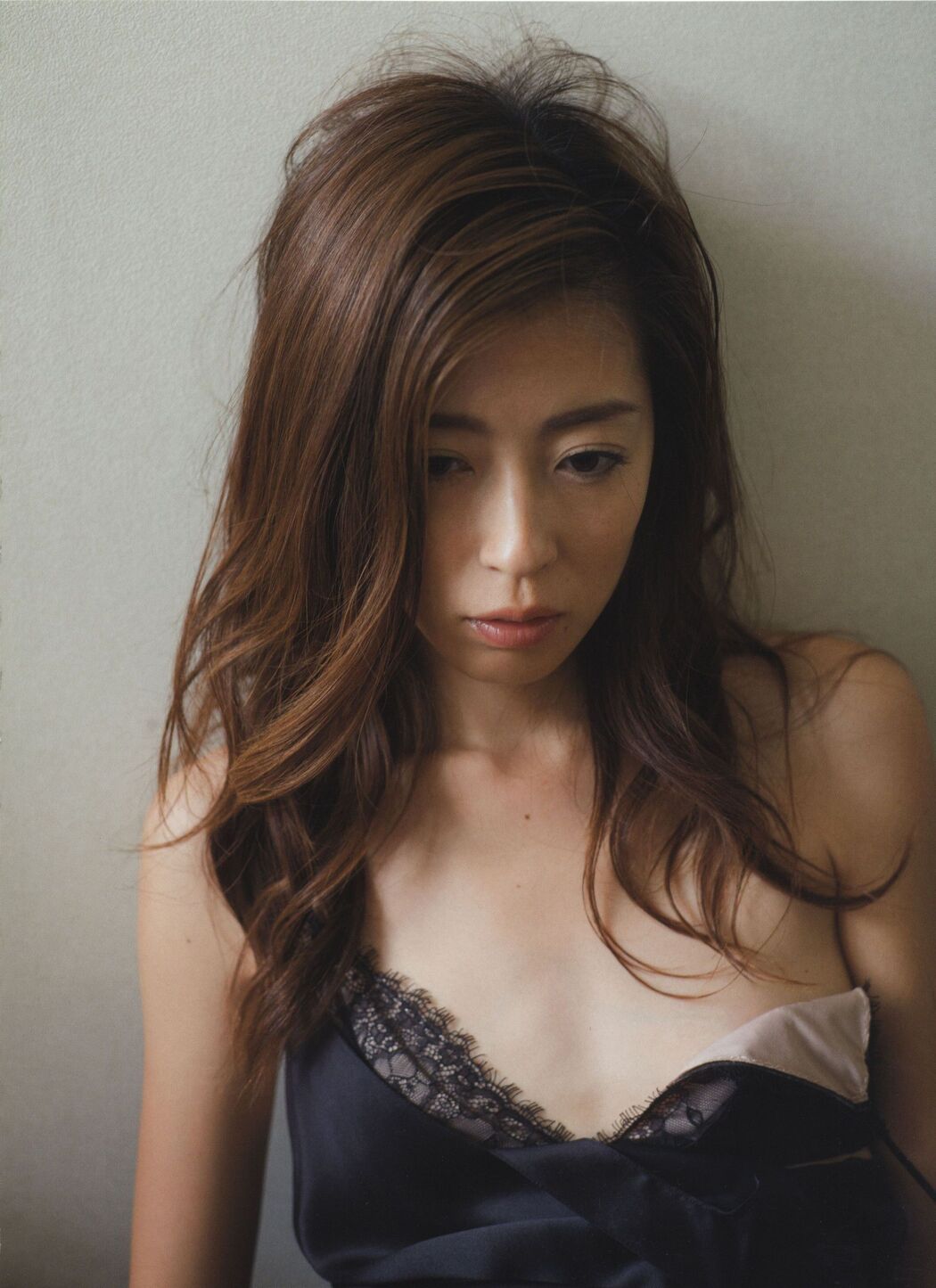 Aimi Nakamura "Lyin' Eyes" [PhotoBook]