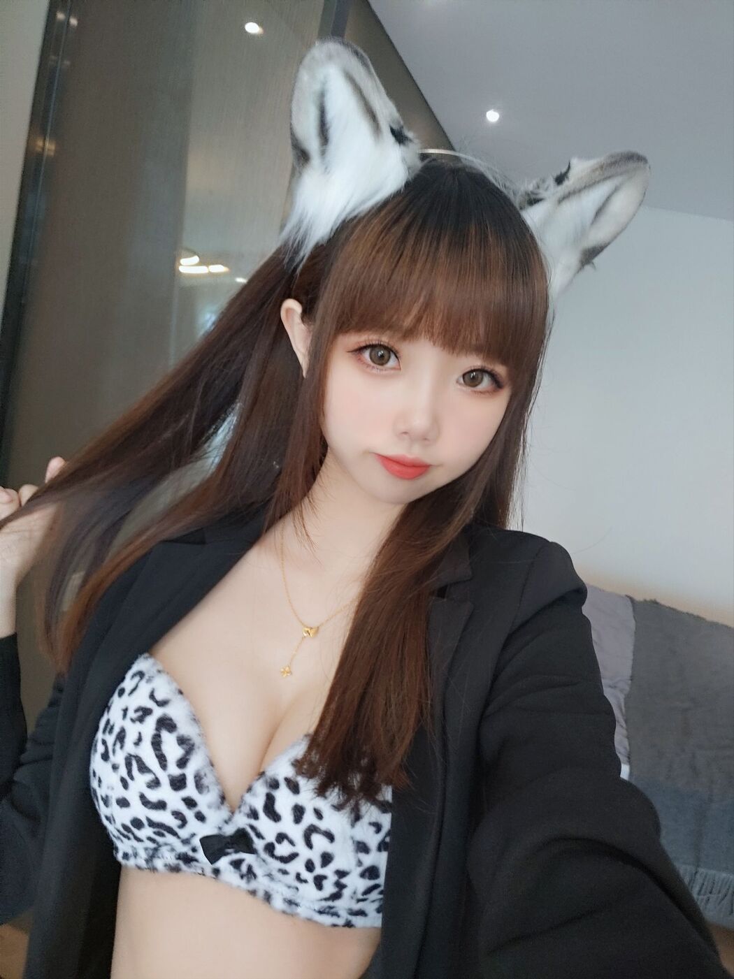[Net Red COSER Photo] Miss Cos Xueqi - Snow Leopard