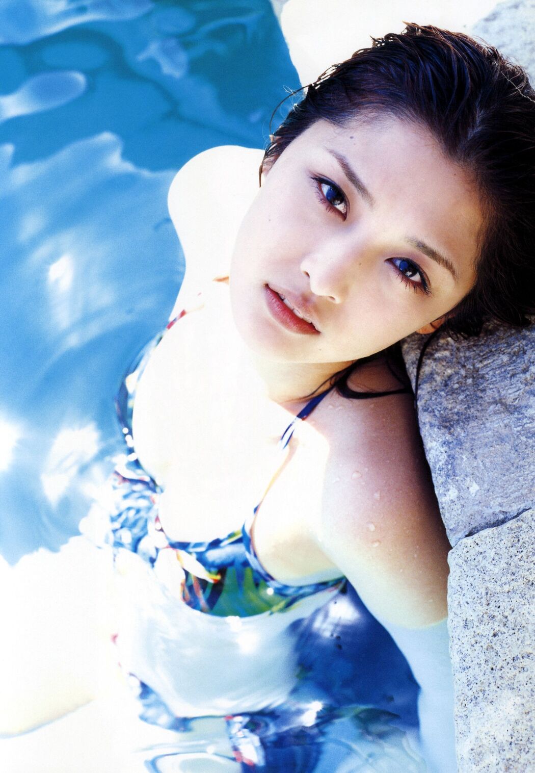 Rika Ishikawa "Abyuu" [PhotoBook]