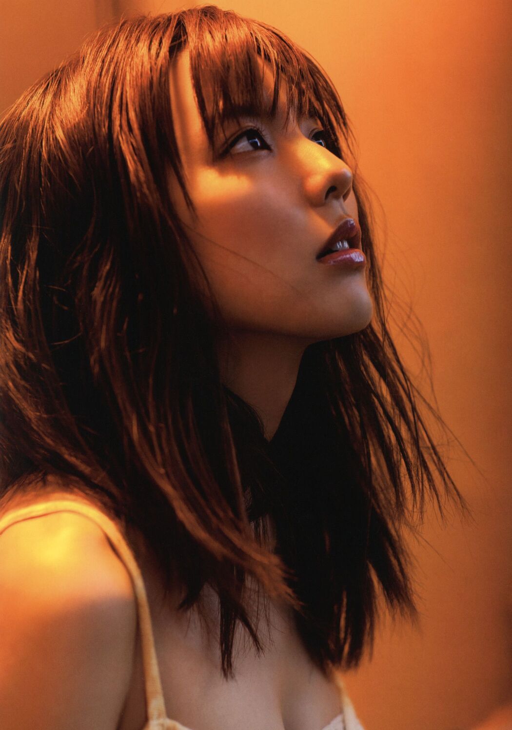 Erina Mano << Escalation >> [PhotoBook]