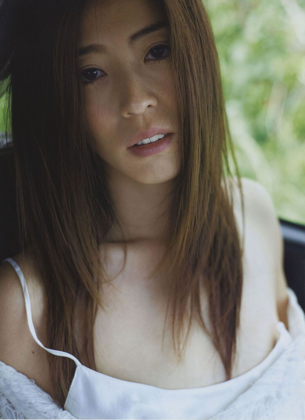 Aimi Nakamura "Lyin' Eyes" [PhotoBook]