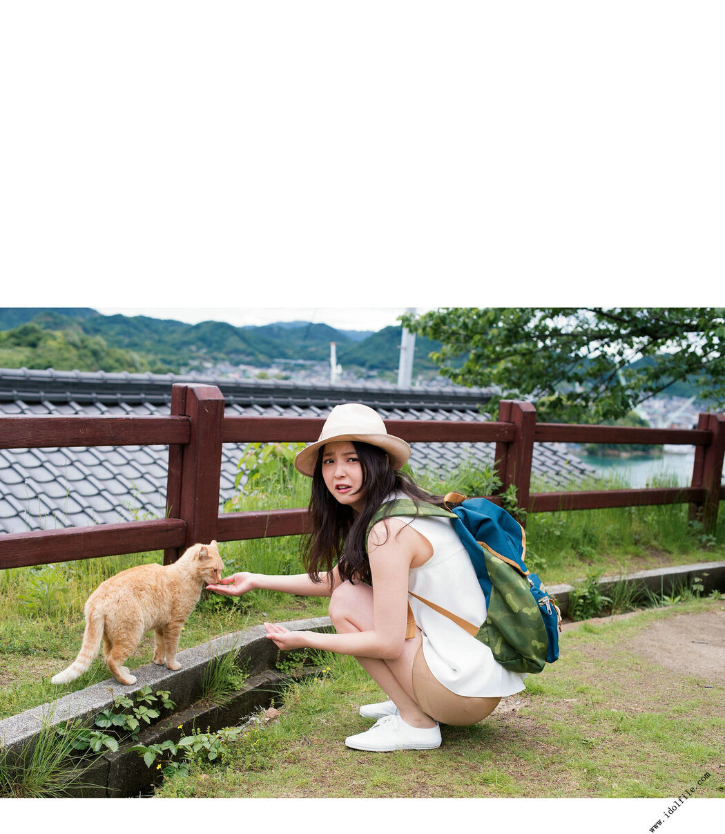 Nozomi Sasaki "かくしごと" [PhotoBook]