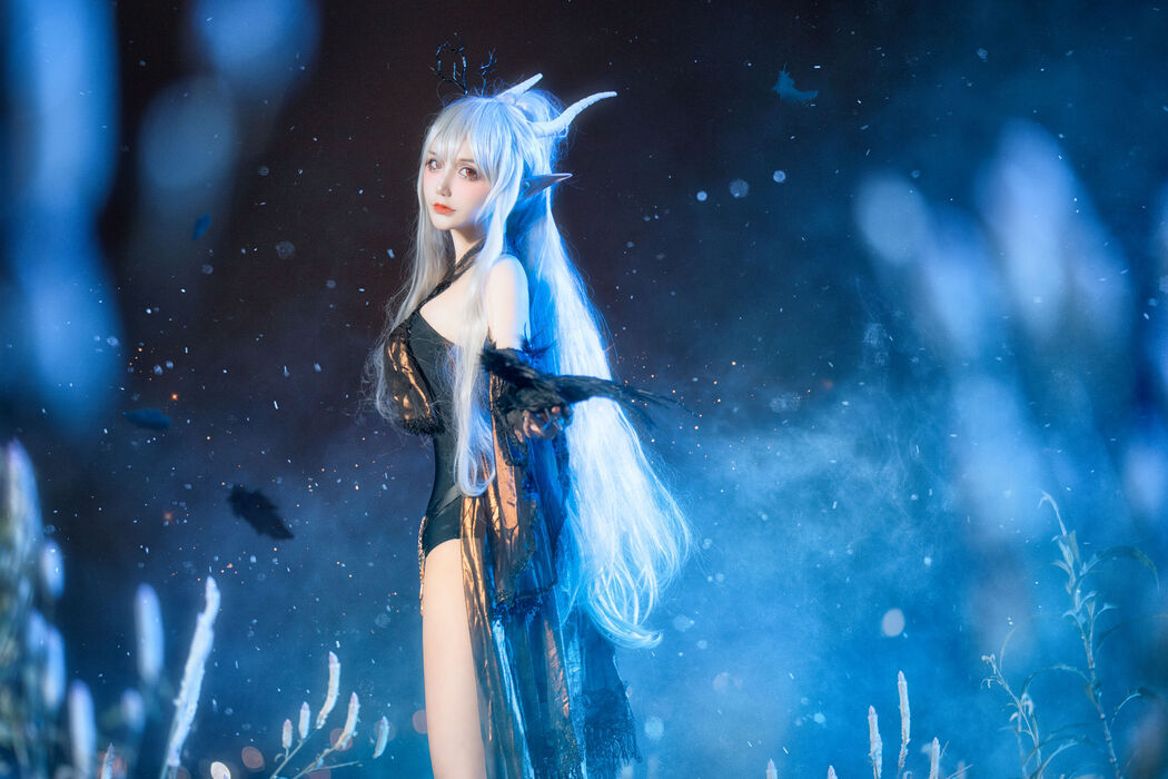 [Internet celebrity COSER photo] COS girl Xianjiu Airi - Shining quiet midnight