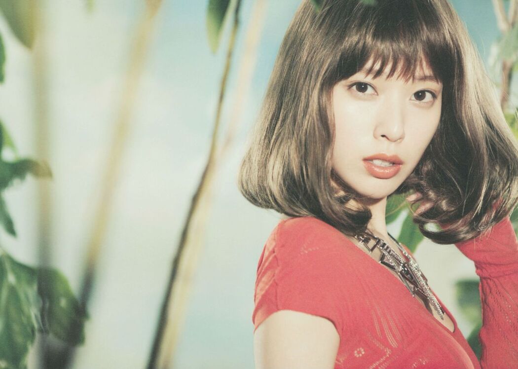 Erika Toda "IQUEEN" [PhotoBook]