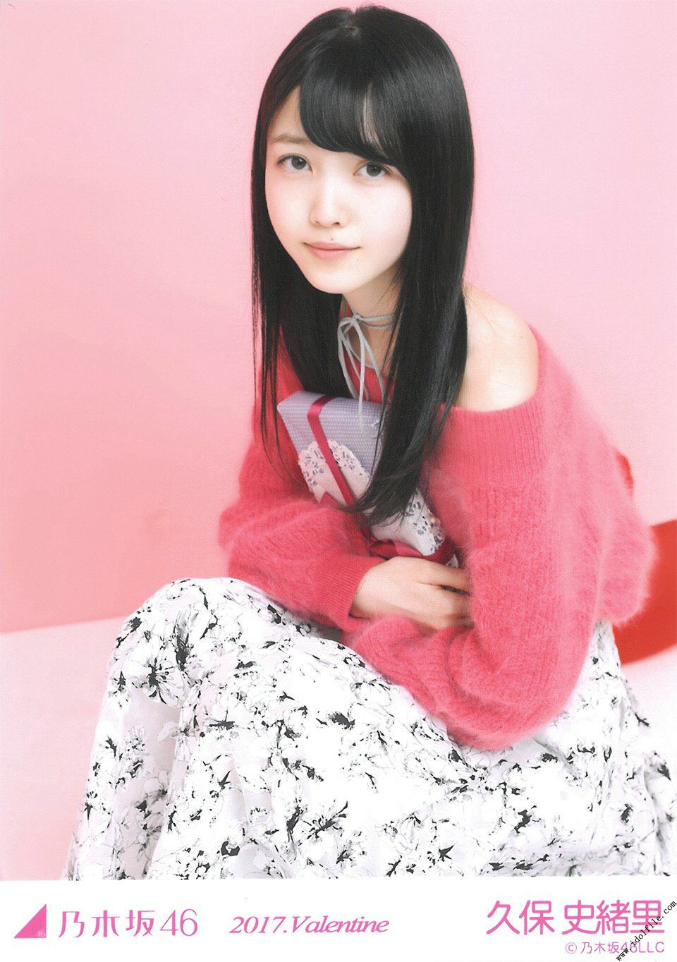 Nogizaka46 << CARD Raw Photo >> [PhotoBook]