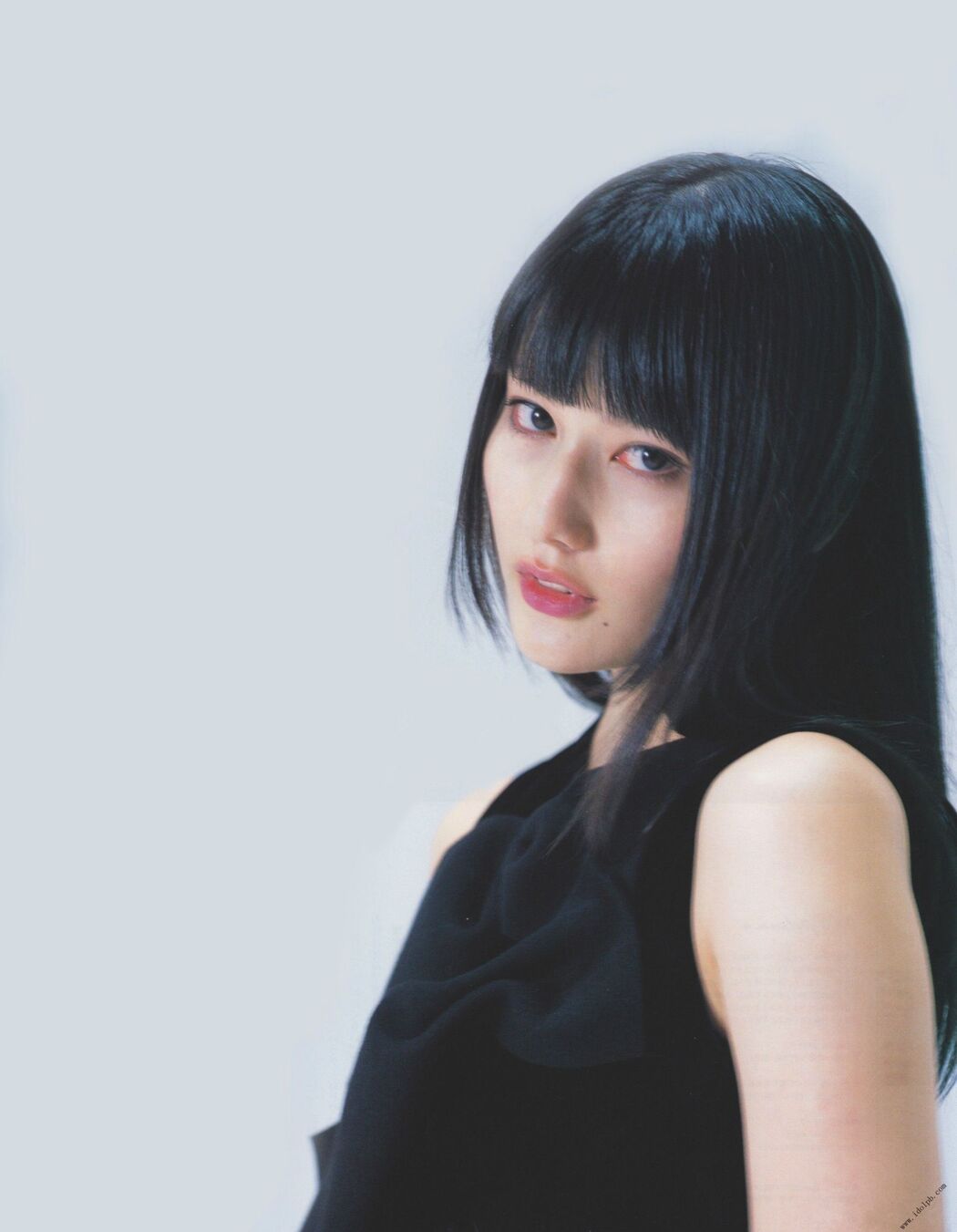 Ai Hashimoto "Magazine Pictures" Photo Collection [PhotoBook]