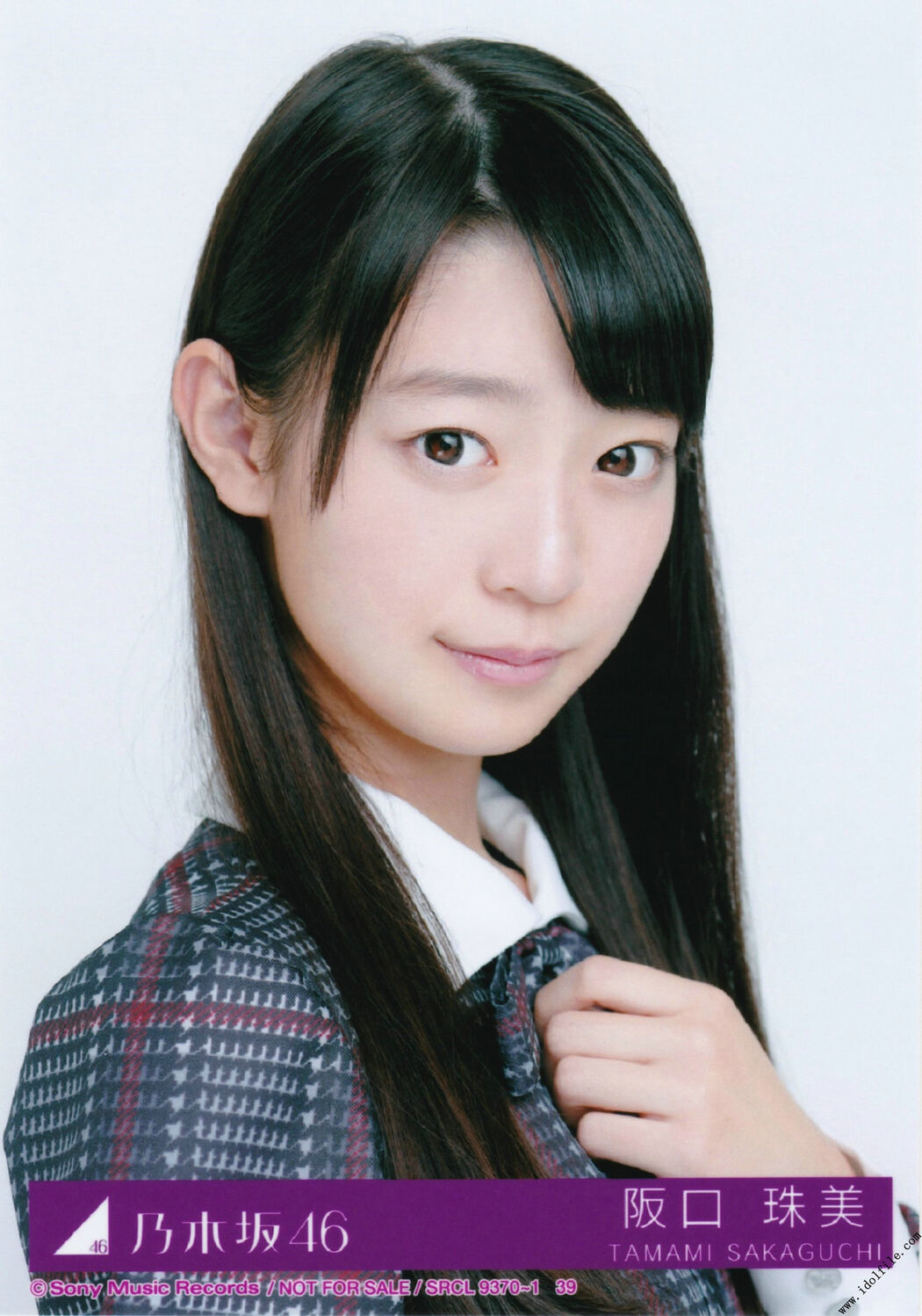 Nogizaka46 << CARD Raw Photo >> [PhotoBook]