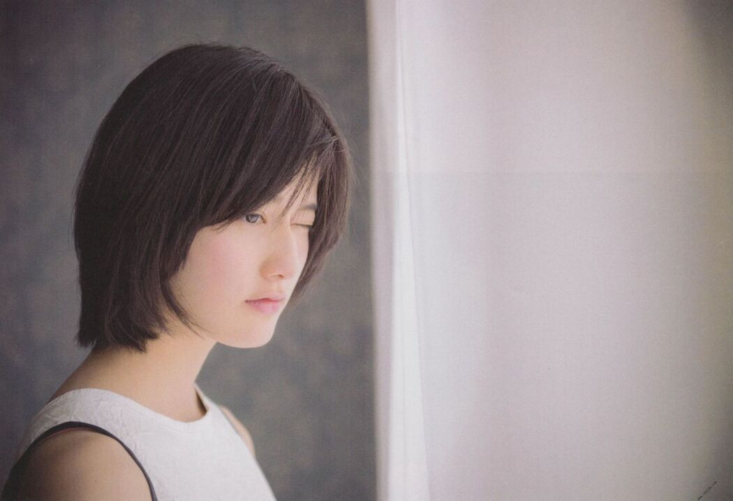 Ai Hashimoto "Magazine Pictures" Photo Collection [PhotoBook]