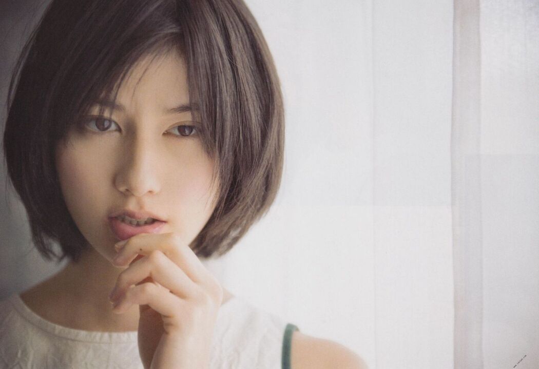 Ai Hashimoto "Magazine Pictures" Photo Collection [PhotoBook]