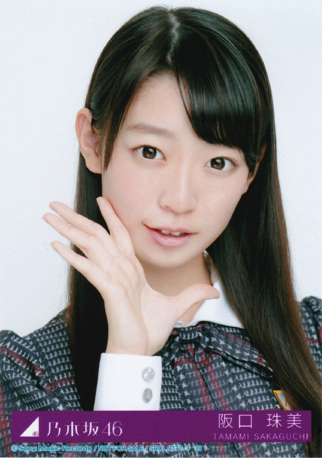 Nogizaka46 << CARD Raw Photo >> [PhotoBook]