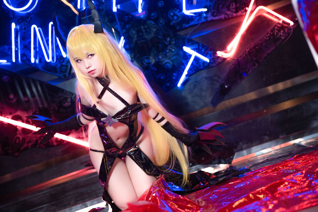 [Net Red COSER Photo] Anime blogger G44 will not be hurt - Little Darkness