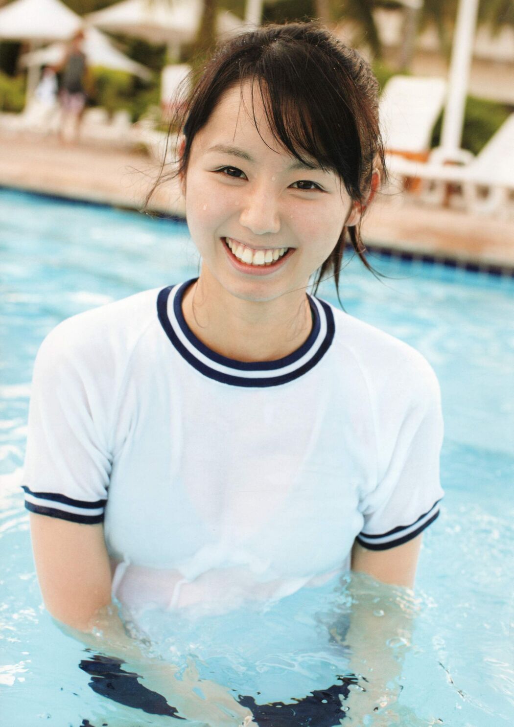 Rina Koike "Graduation" [PhotoBook]